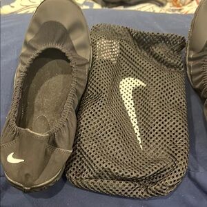 Nike Black Ballet Flats with Mesh Bag